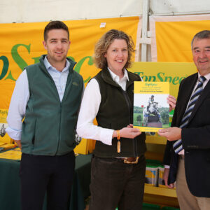Chris Williamson and Katy Mickle of TopSpec with Ray Buchanan of Showjumping Ireland 1