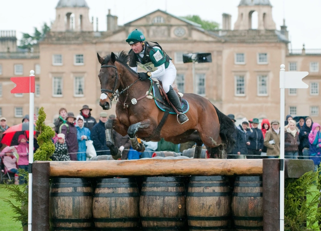 TopSpec Sponsored Event Rider Michael Ryan is awarded the Armada Dish