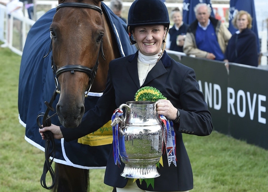 Andrea and Murphy’s Bonanza  Head The TopSpec Challenge for the Corinthian Cup at Gatcombe