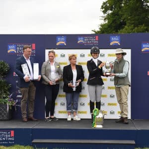 Saskia Davies receuves the TopSpec Challenge for the Corinthian Cup from HRH The Princess Royal 1